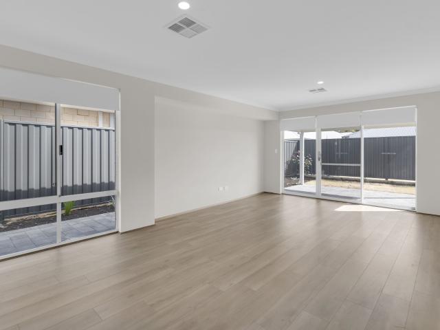 35 Stringybark Loop Coodanup, WA 6210