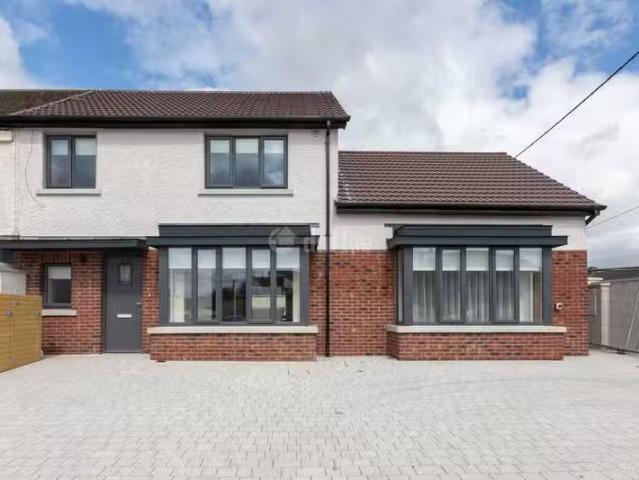 35a Harmonstown Road, Dublin 5, Artane, Dublin 5 is for rent