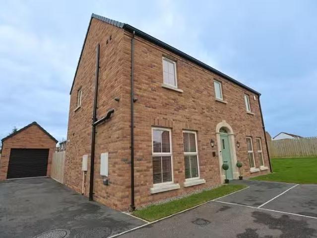 35a Oakwood Hall