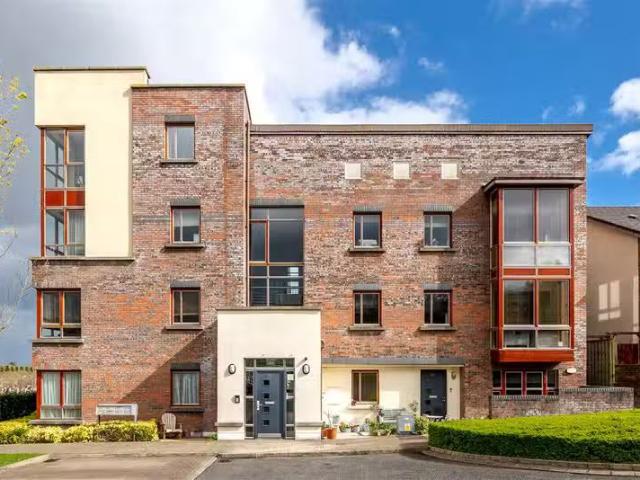 35G Belarmine Square, Stepaside, Dublin 18