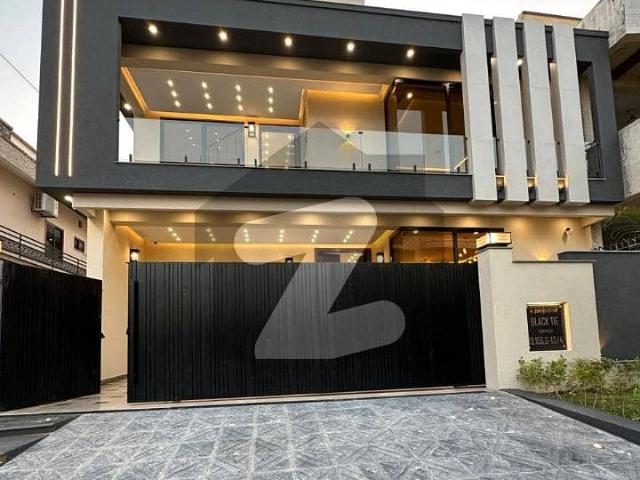 35x70 Beautifull House For Sale in G 13