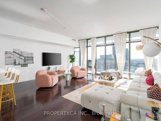 3606 33 Charles Street E, Toronto | Sold, C12734 | Condos. Ca