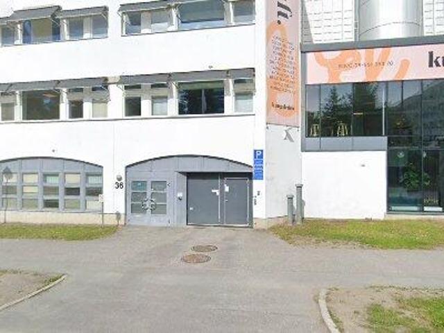 3600 m2 kontor uthyres i Västerort