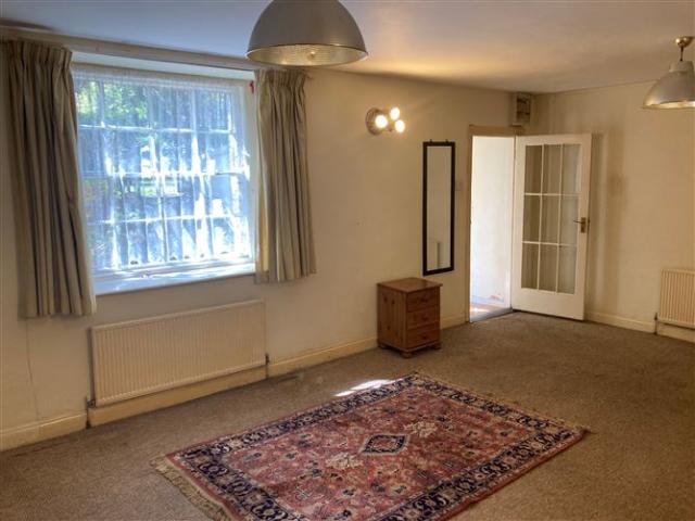 360,000 | Garden Level Apartment at No. 97 Leeson Street Upper, Ballsbridge, Dublin 4 MFO The Property Professionals 5001 MyHome. Ie Residential