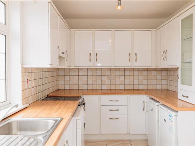 360,000 | 136 The Sycamores, Freshford Road, Kilkenny, Co. Kilkenny Donohoe Properties 4995 MyHome. Ie Residential