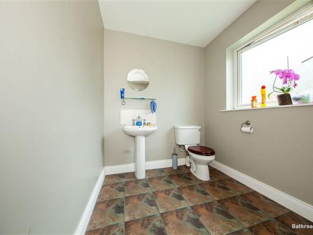 360,000 | 71 Phibblestown Wood, Ongar, Dublin Auctioneera 4832 MyHome. Ie Residential