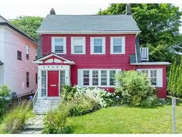 360 362 Cameron St, Moncton, NB, E1C 5Z6 house for sale Lis.
