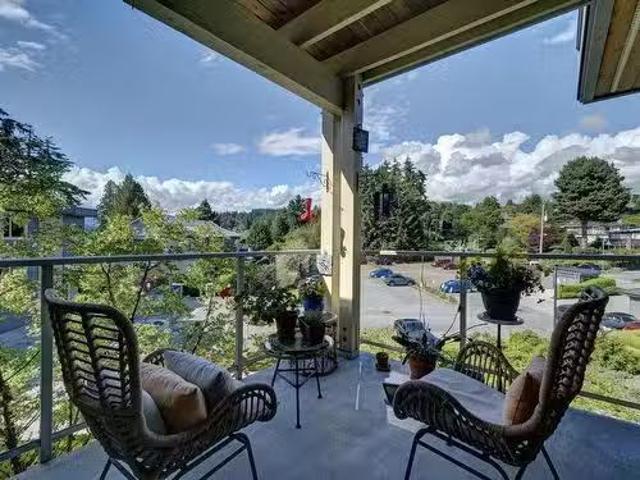 360 5160 Davis Bay Road, Sechelt, BC, V7Z 0H3 Single Family.