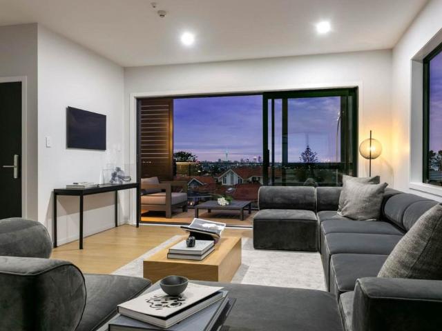 360 degrees penthouse views