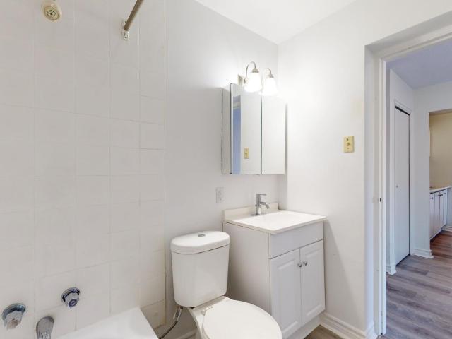 360 Frank St. 1 Bedroom Apartment for Rent