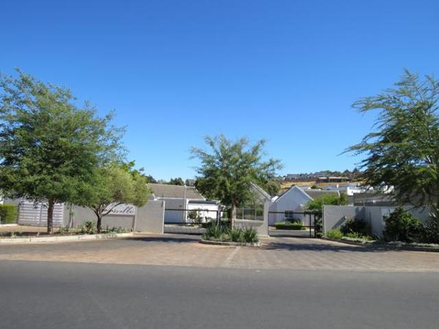 360 m² Land available in Berg En Dal