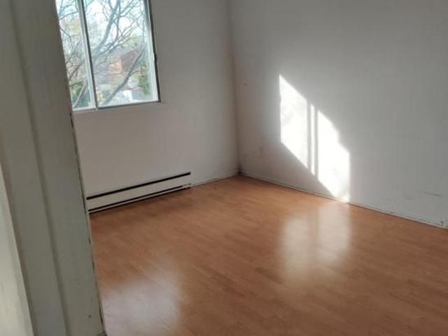 360 Rue de Noirmoutier, app.4, H7N 5P2, Laval