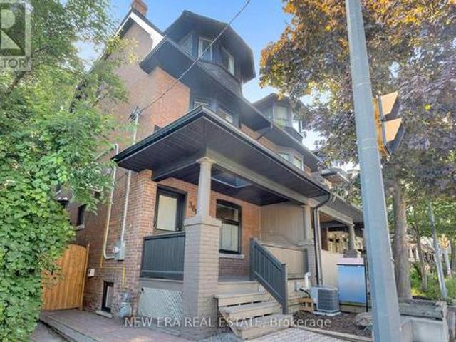 360 Woodbine Avenue, Toronto, ON, M4L 3P6 house for sale | Listing ID E13711 | Royal LePage