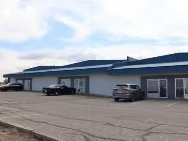 3612 14 Avenue North, Lethbridge, AB, T1H 6E7 commercial for.