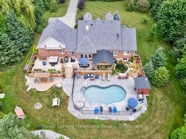 36241 Gore Road, South Huron Stephen, ON, N0M 1T0 Luxury House for sale | Listing ID X12940 | Royal LePage Carriage Trade Luxury Properties