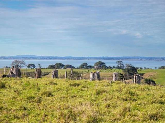362 Grahams Beach Road, Manukau Heads, Franklin