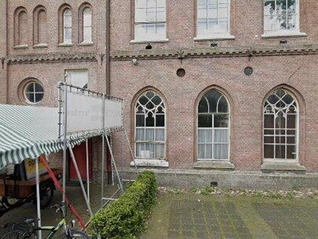 362 m2 office space for rent in Soest