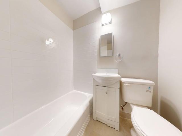 362 McArthur, 388 1 Bedroom Apartment for Rent at 362 Mcarthur Ave, Ottawa, ON K1L 6N7 Overbrooke
