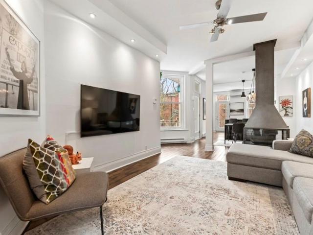 3636 Av. Henri Julien, apt. 10