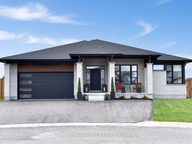 3642 Vosburgh Place, Lincoln, ON, L0R 1G0 Luxury House for sale | Listing ID X13112 | Royal LePage Carriage Trade Luxury Properties