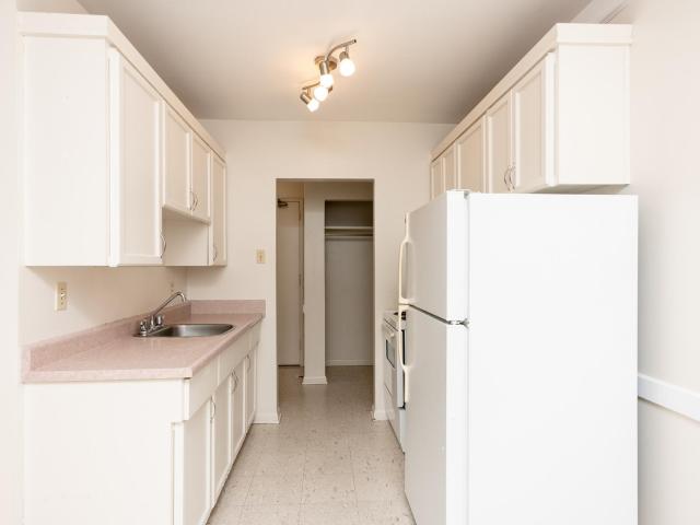 365 Edison Avenue Two Bedroom Suite Apartment for Rent