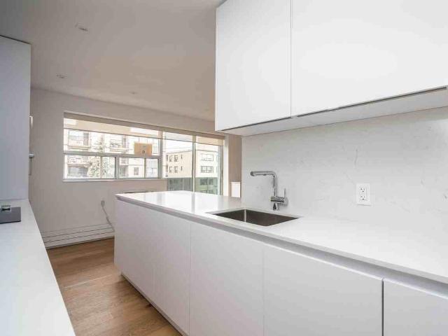 365 Eglinton Avenue East 1 Bedroom Apartment for Rent at 365 Eglinton Ave E, Toronto, ON M4P 1M5 Davisville Village