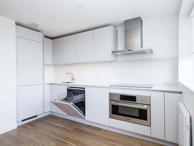 365 Eglinton Avenue East 2 Bedroom Apartment for Rent at 365 Eglinton Ave E, Toronto, ON M4P 1M5 Davisville Village