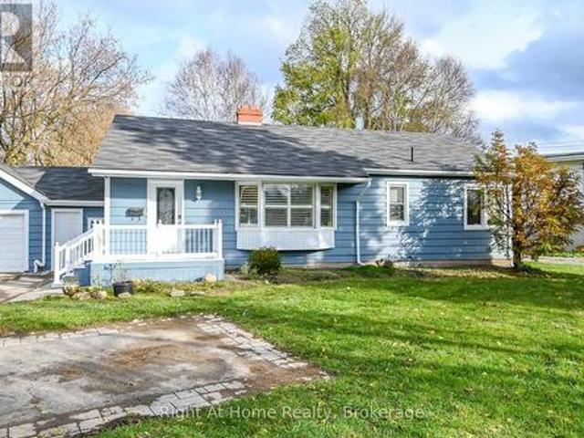 365 Fiddlers Green Road, Hamilton Ancaster, ON, L9G 1X2 house for sale | Listing ID X12003 | Royal LePage