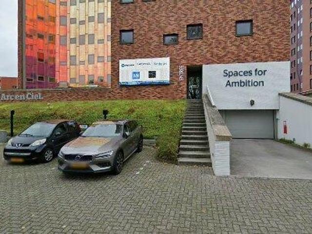 365 m2 office space for rent in Deventer
