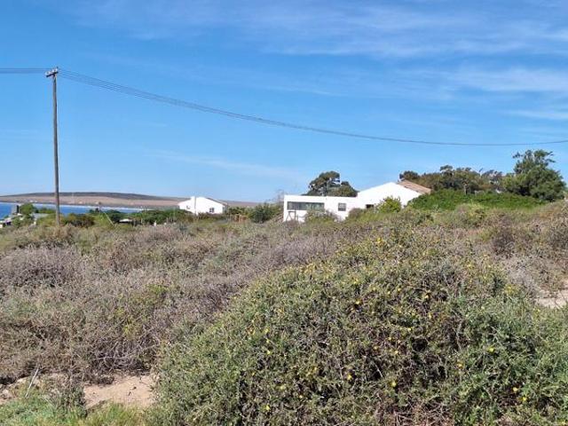 365 m² Land available in St Helena Views