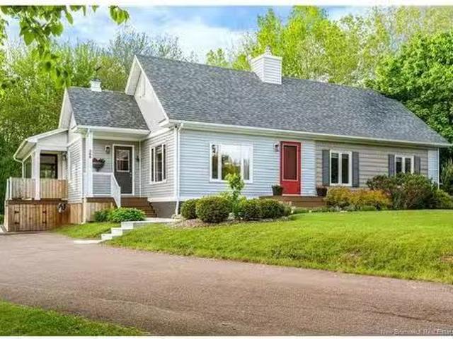 366 Bayview Crt, Dieppe, NB, E1A 7L2 house for sale Listing.