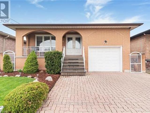 366 Berkindale Drive, Hamilton, ON, L8E 3T8 house for sale | Listing ID X13455 | Royal LePage