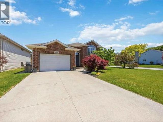 366 Ellis Drive, St Clair, ON, N0N 1G0 house for sale | Listing ID 26016 | Royal LePage