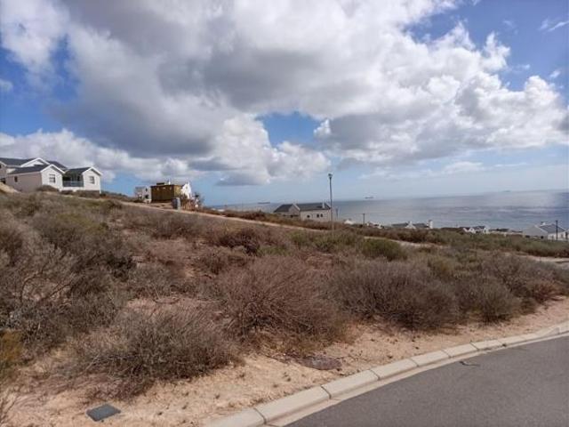 366 m² Land available in St Helena Views