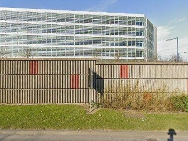 3677 m2 office space for rent in Dublin 3