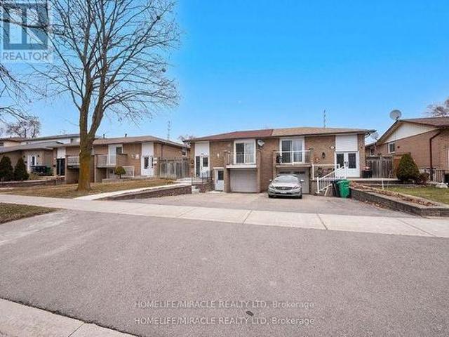 3684 Ellengale Drive, Mississauga, ON, L5C 1Z7 house for sale | Listing ID W12097 | Royal LePage