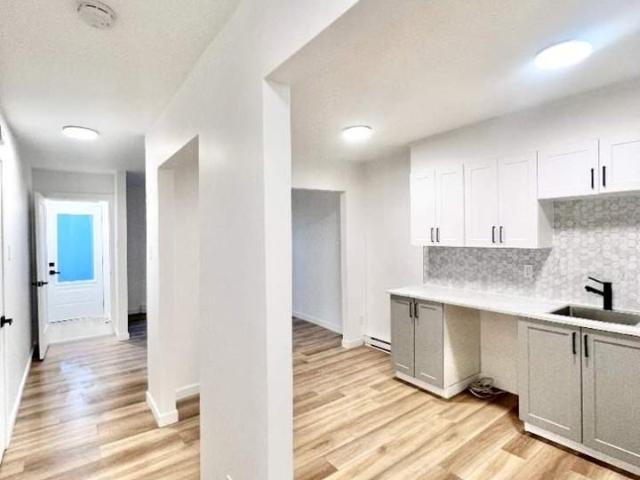 368 Willibrord 2 Bedroom Apartment for Rent at 368 Rue Willibrord, Montréal, QC H4G 2T6 Verdun Centre
