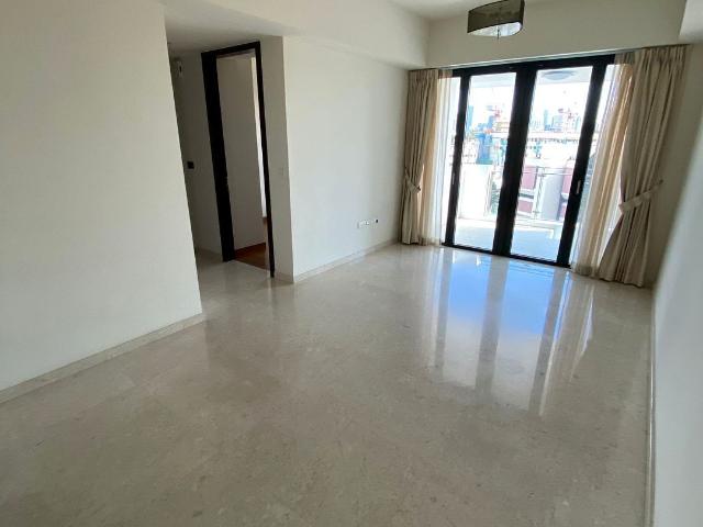 368 Thomson D11, Condominium