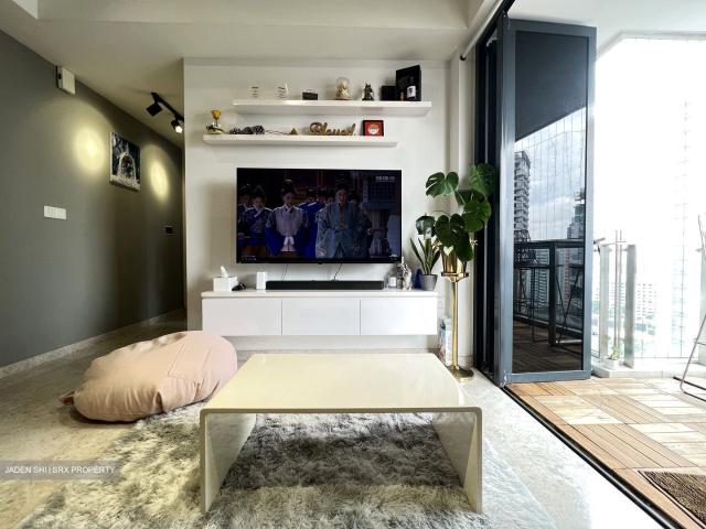 368 Thomson D11, Condominium