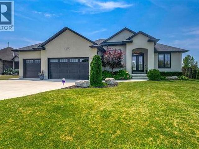 3695 Egremont Road, Plympton Wyoming, ON, N0N 1E0 house for sale | Listing ID 26020 | Royal LePage
