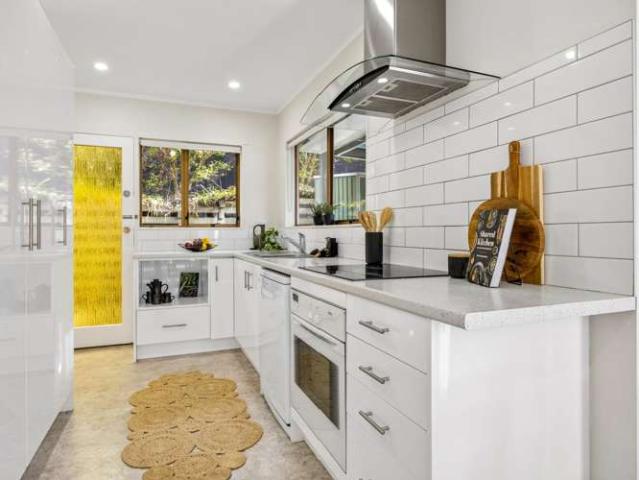 3/698 Mount Albert Road, Royal Oak, Auckland City