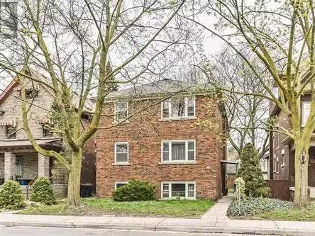 369 Main Street, Toronto, ON, M4C 4X9 investment for sale L.