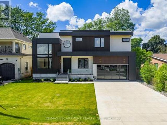 369 Wade Street, Oakville, ON, L6K 2A4 house for sale | Listing ID W13481 | Royal LePage