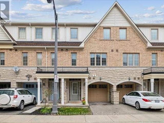 36 2171 Fiddlers Way, Oakville Wm Westmount, ON, L6M 0R9 house for lease | Listing ID W13583 | Royal LePage