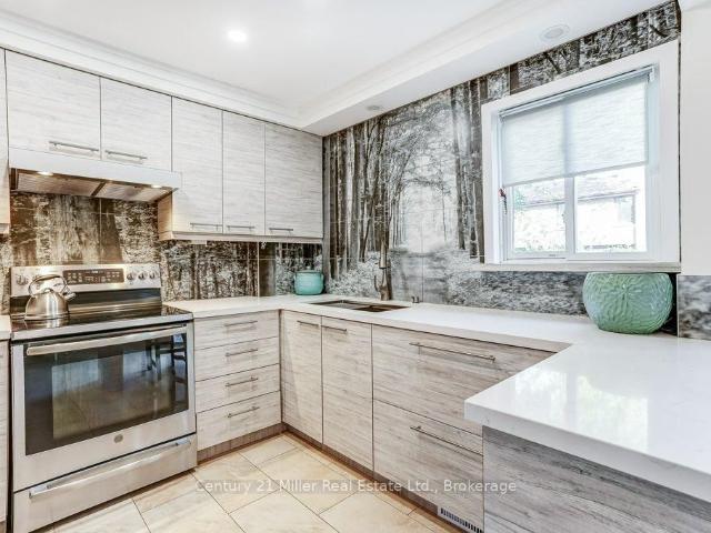 36 2605 Woodchester Drive, Mississauga | For Sale @ $699,000 | Condos. Ca