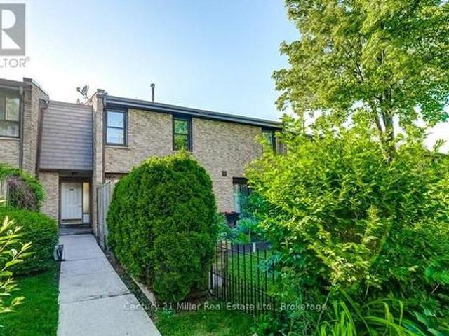 36 2605 Woodchester Drive, Mississauga Sheridan, ON, L5K 2E3 townhouse for sale | Listing ID W13657 | Royal LePage