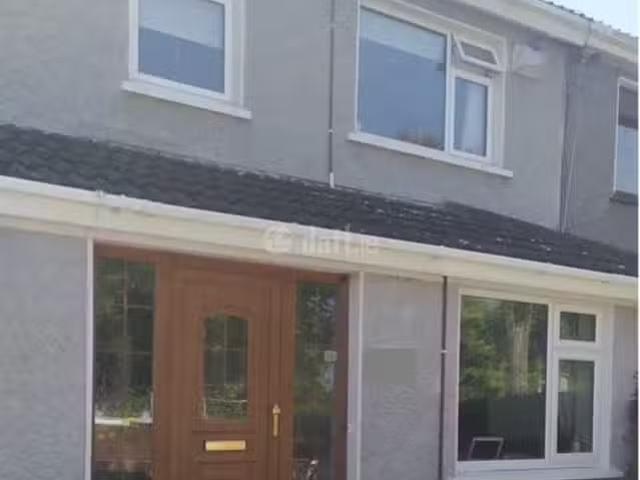 36 Thornville Park, Kilbarrack, Dublin 13 is for rent