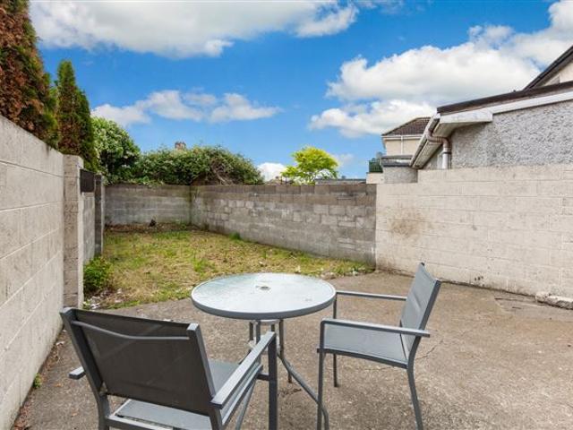 36 The Thatch Road, Whitehall, Dublin 9 DNG Fairview 4939 MyHome. Ie Residential