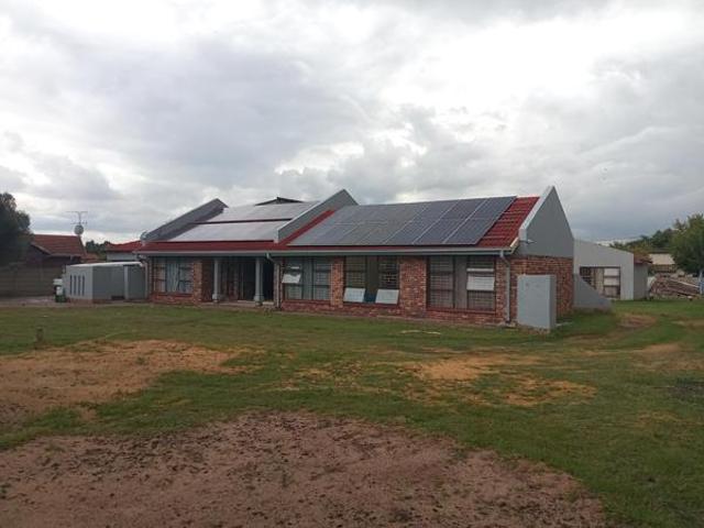 36 Bedroom House in Vereeniging Central