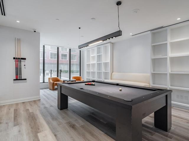 36 Brentcliffe Luxury Rentals 1 Bedroom Apartment for Rent at 36 Brentcliffe Rd, Toronto, ON M4G 0E1 Leaside